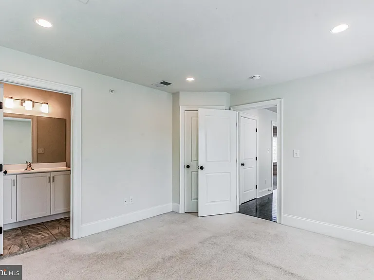 17 Grey Ct — Photo 21