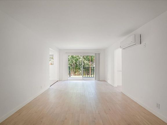 4th image of 376 Avenue 57 Unit 16