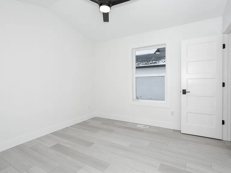 1527 Duncannon Dr — Photo 19