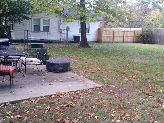 another view of the backyard