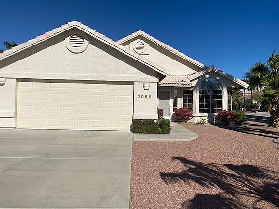 3rd image of 2069 E Los Lagos Dr