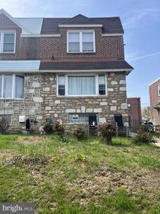 8130 Farnsworth St, Philadelphia, PA, 19152