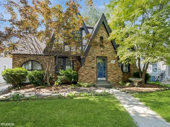1255 W 72nd St, Kansas City, MO 64114