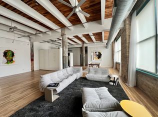 312 N May St APT 3A, Chicago, IL 60607