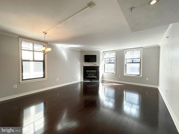 4th image of 631 D St NW APT 626