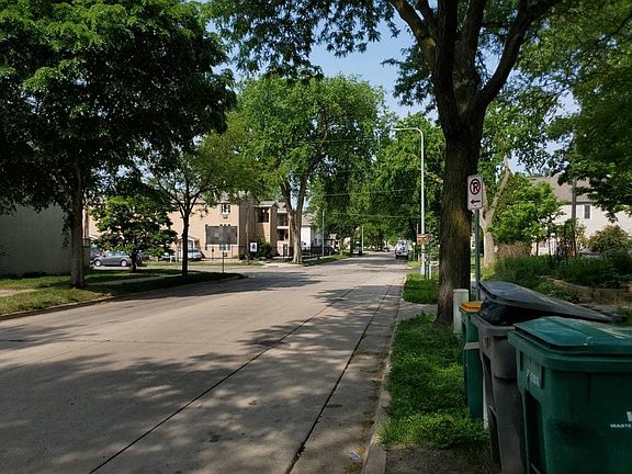 5th image of 709 E Center St