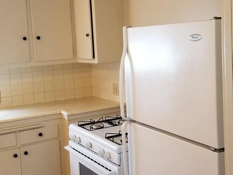 5763 Laurel Canyon Blvd #10 — Photo 6