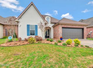 102 Chicago Ln, Lafayette, LA 70506