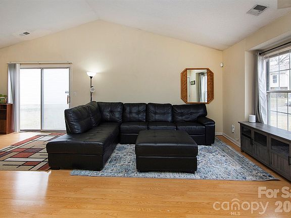 5th image of 4803 Harri Ann Dr