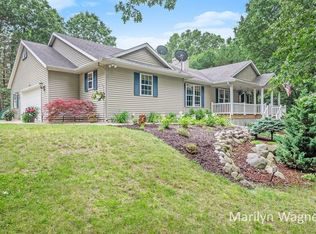 1034 Woodview Dr, Middleville, MI 49333