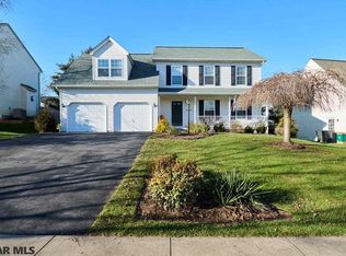 2225 Charleston Dr, State College, PA 16801