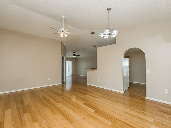 4th image of 6205 Venezia Pl