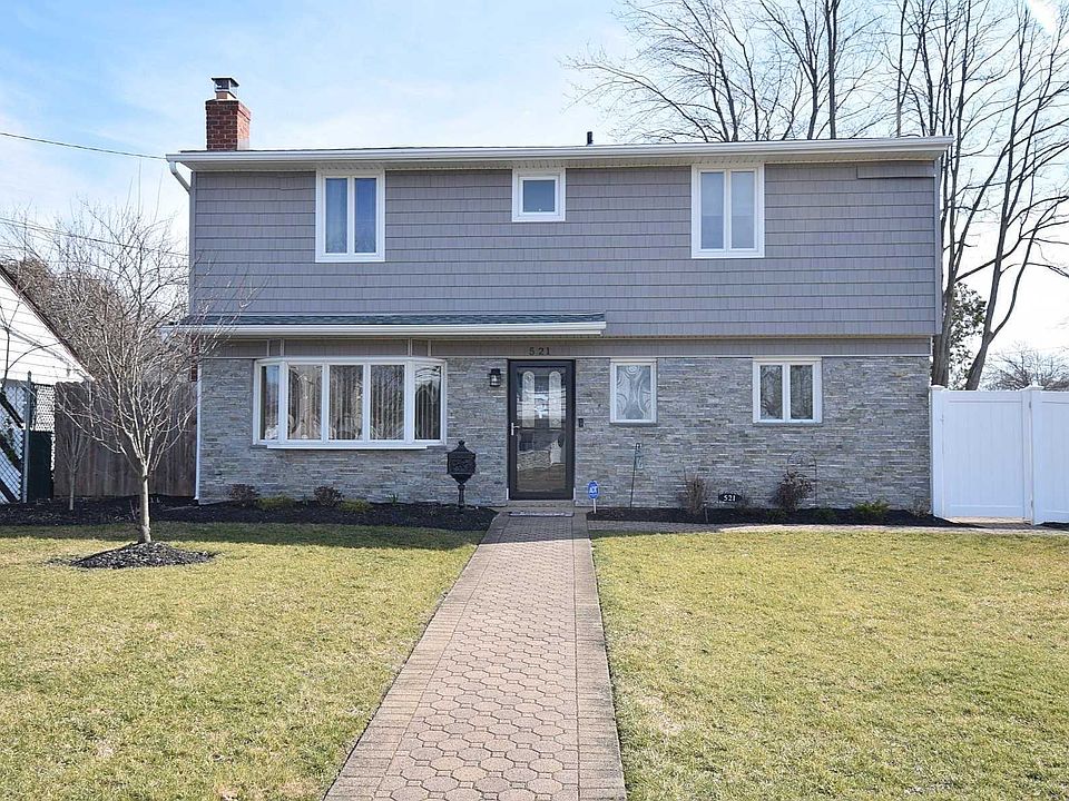 1st image of 521 Dewitt Ave