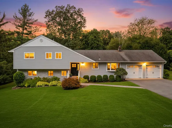 116 Rolling Hills Road, Thornwood, NY 10594