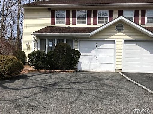 1st image of 72 Aspen Dr W