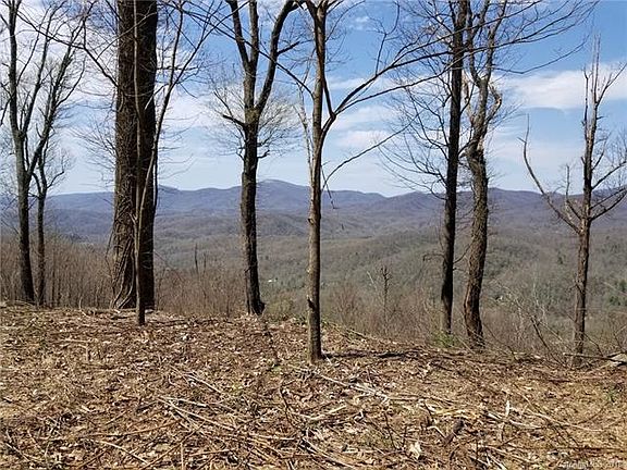 2nd image of 148 High Cliffs Trl