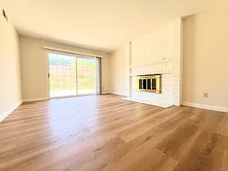 893 Lindawood St — Photo 16