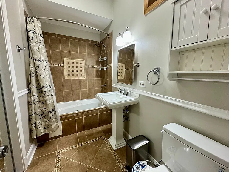 1537 N Fairfield Ave #3 — Photo 15