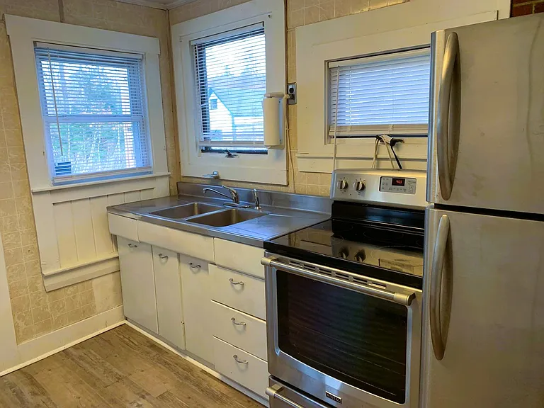 86 Church St — Photo 14