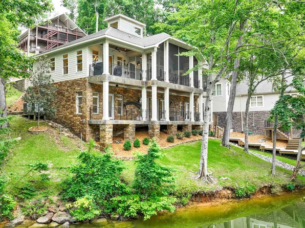 50 Seven Oaks Dr, Savannah, TN 38372