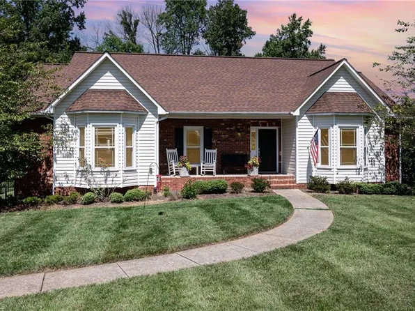 119 Seldom Farm Ln, Advance, NC 27006