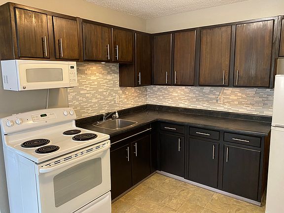 2nd image of 15431 93rd Ave NW #7