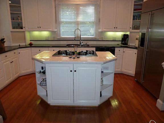 Chef's Kitchen; dual ovens