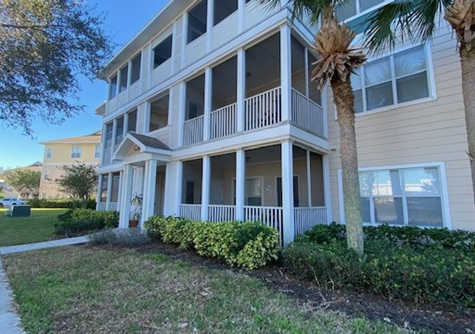 2 Bed 2 Bath 2nd Floor Condo (Palms of Cortez) — Photo 2