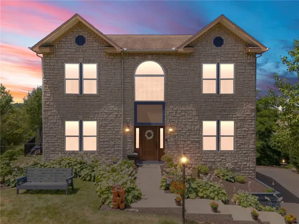 513 Potomac Dr, Washington, PA 15301