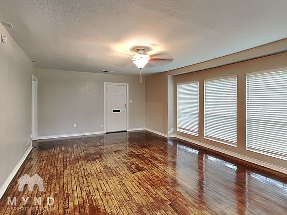 3rd image of 208 Floyd St