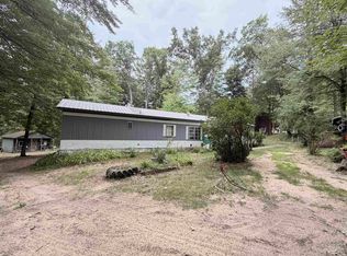4070 N Valley View Rd, Harrison, MI 48625