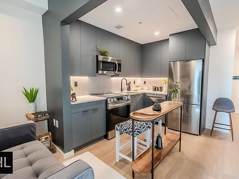 931 Carroll St #C1012 — Photo 1