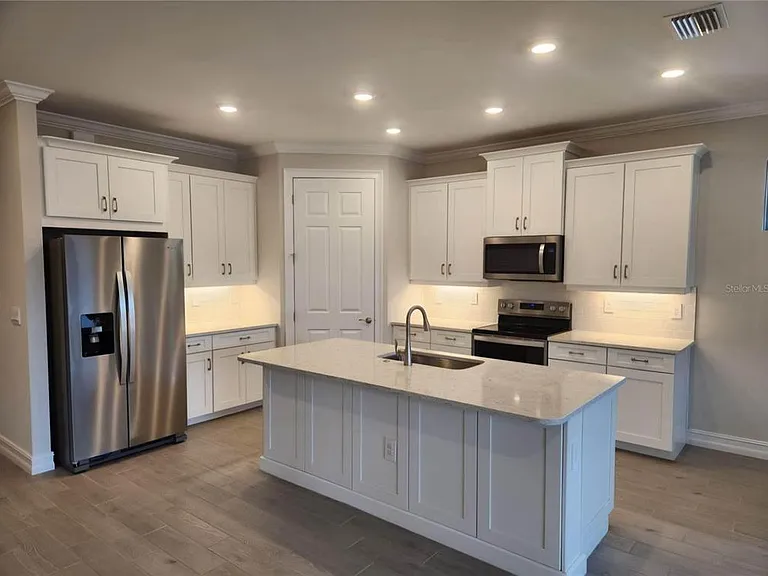 333 Villoresi Blvd — Photo 11