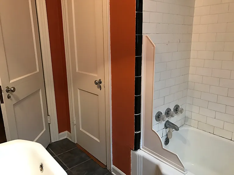 2289 Monroe Ave — Photo 10
