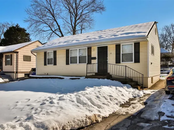 12 Elbring Dr, Saint Louis, MO 63135
