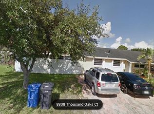 8808 Thousand Oaks Ct, Tampa, FL 33634