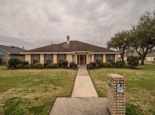 7095 Glen Willow Dr, Beaumont, TX 77706