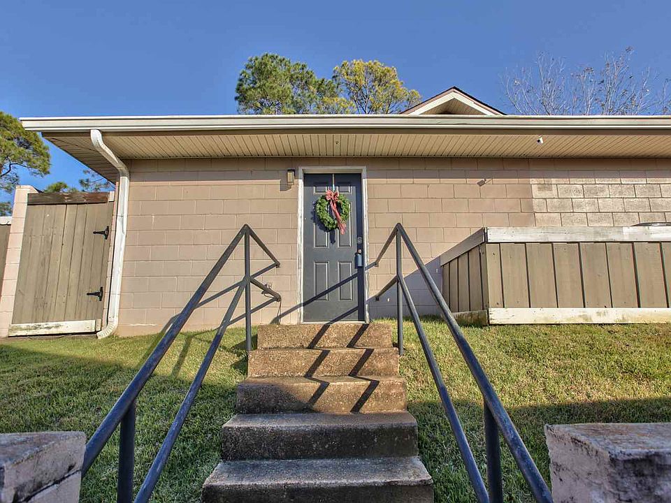 1st image of 2241 W Pensacola St APT 36