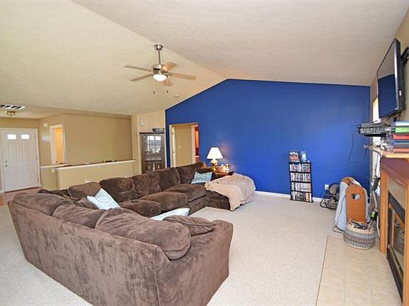5th image of 750 Townsen Pl
