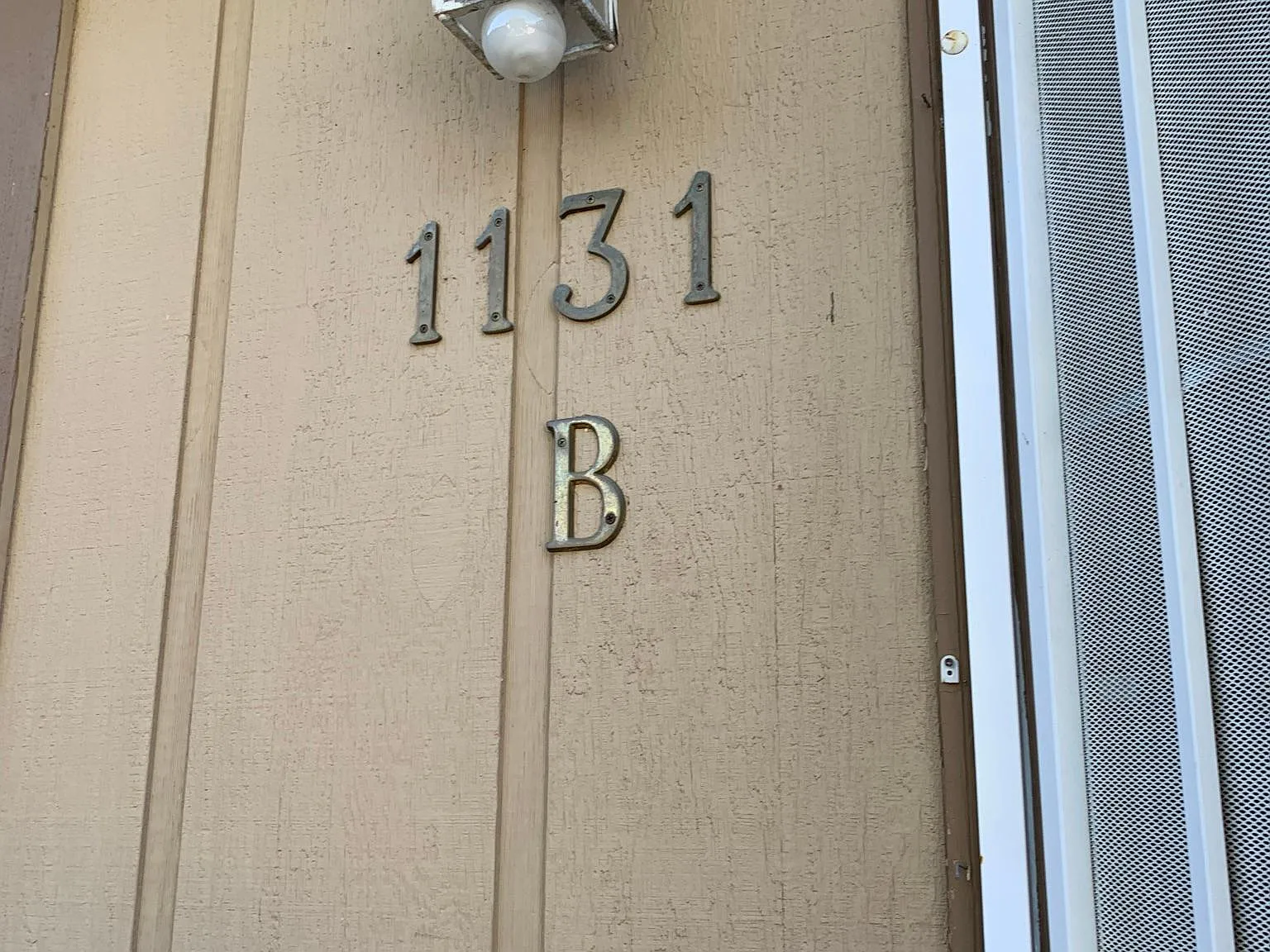 2 bed, 800 sqft, $3,100 — Photo 2
