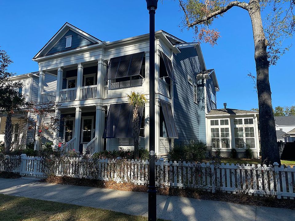 2nd image of 1364 Founders Way