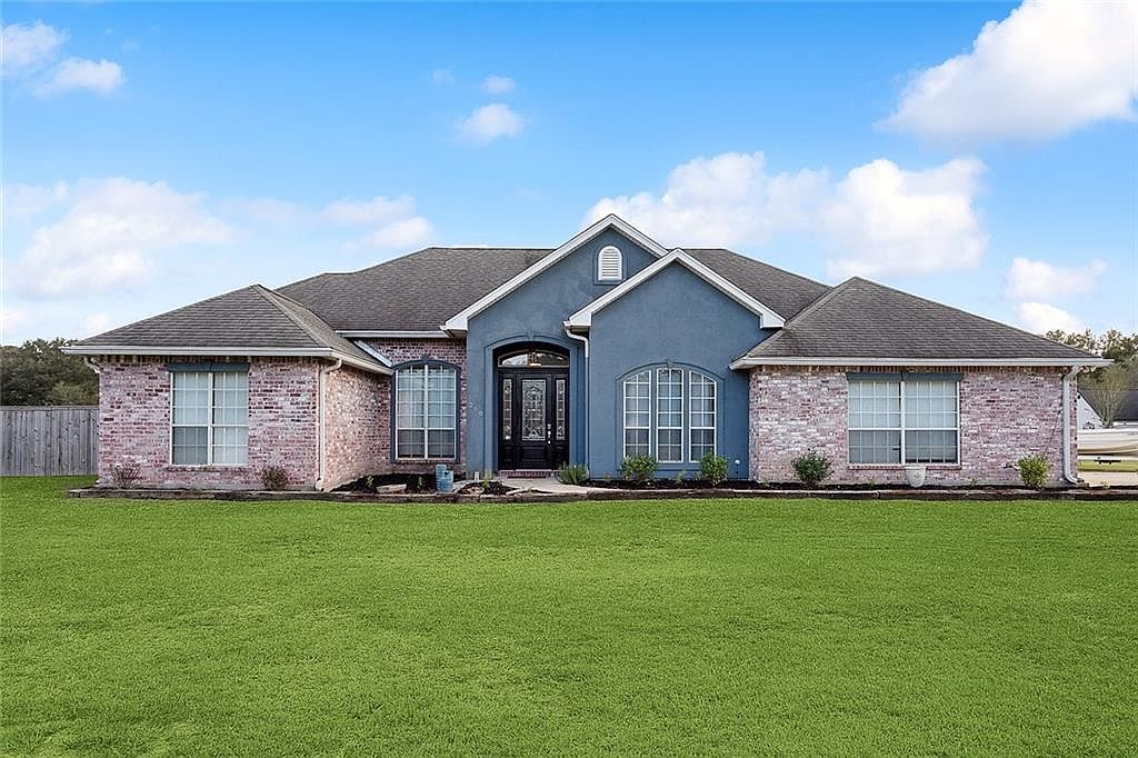 200 Thistledown Ct, Pearl River, LA 70452 MLS 2420232 Zillow