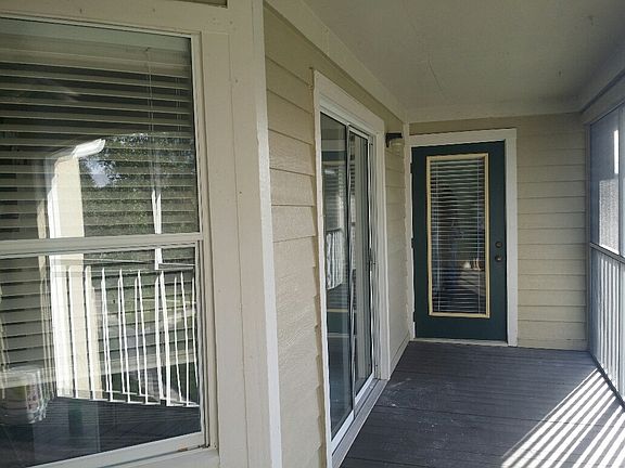 3rd image of 700 Ironwood Dr Unit 734