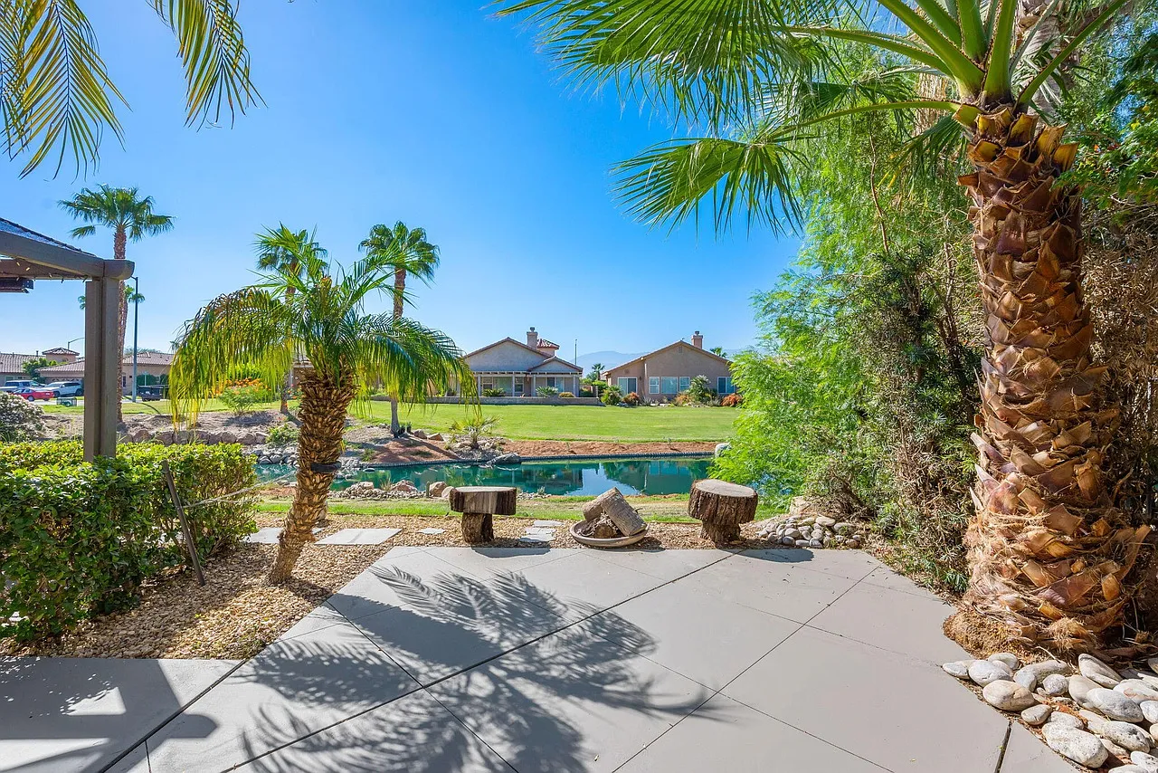 4 bed, $6,500 — Photo 2