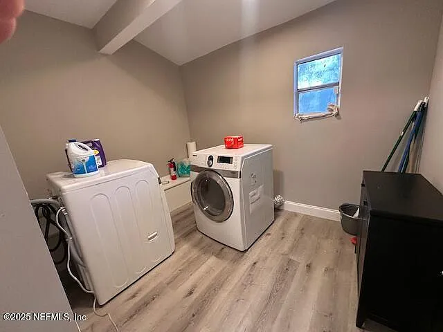 1113 Phelps St — Photo 8