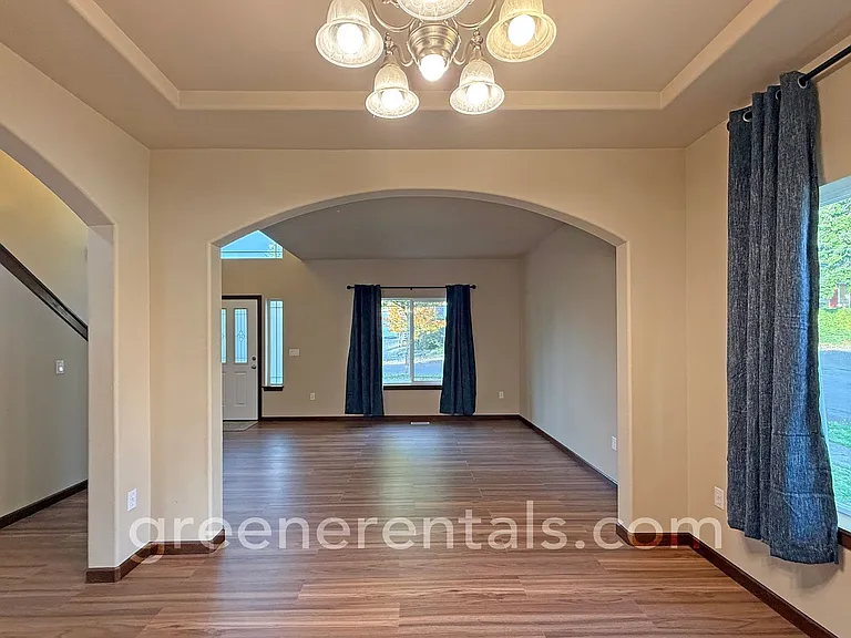 611 H St SW — Photo 7
