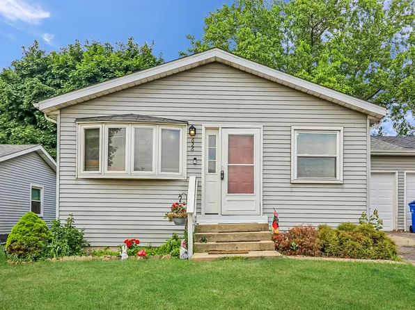626 Dean Dr, South Elgin, IL 60177