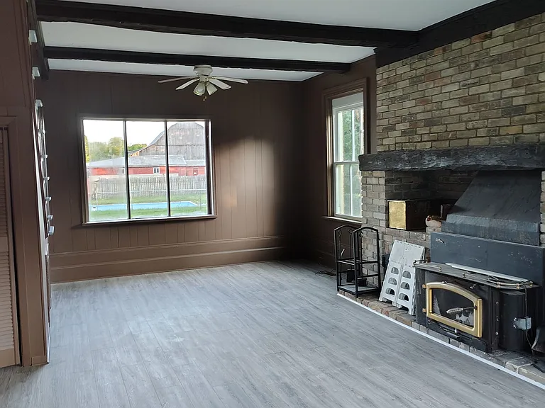5363 Davis Dr — Photo 24