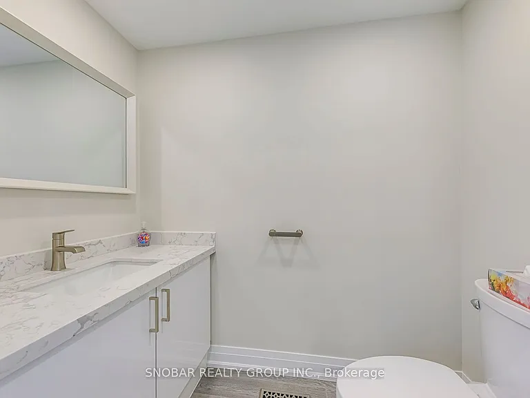 83 Clairton Cres — Photo 13