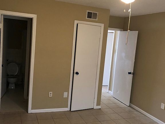 3rd image of 5484-5486 Apple Blossom Dr #5484